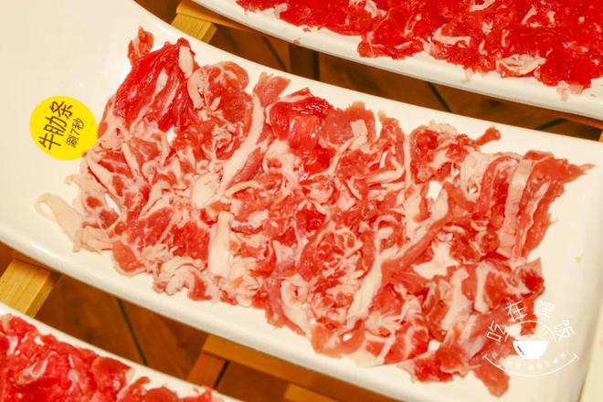 34折贴秋膘！爱建「潮汕牛肉火锅」霸主满桌“小鲜肉”牛骨汤底鲜气爆棚！(图3)